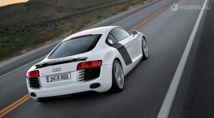 Audi R8: Versenyzés benyugtatózva 13