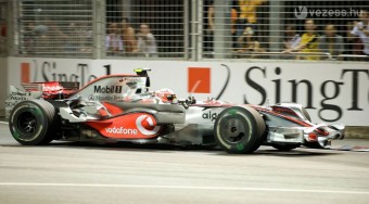 Motorcsere a McLarennél