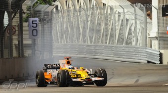 Alonso vezet az időmérő előtt