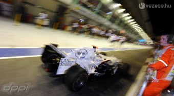 F1: Dupla büntetés Szingapúrban!