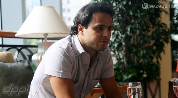 Massát már temetik 6 Otthon hátrányból nyerni - hatalmas teher