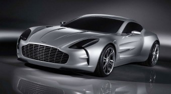 Képeken a szuper Aston