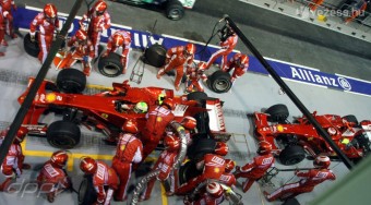 A lámpán bukta el Massa a címet