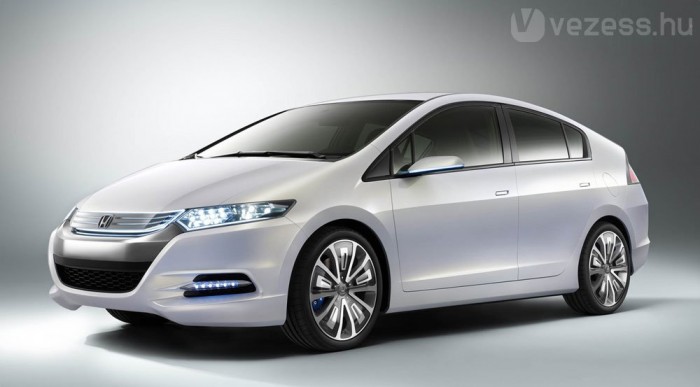 Bő fél év és utcai autó lesz belőle