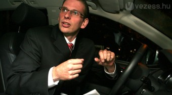 Párizs: Pisti hazajönne