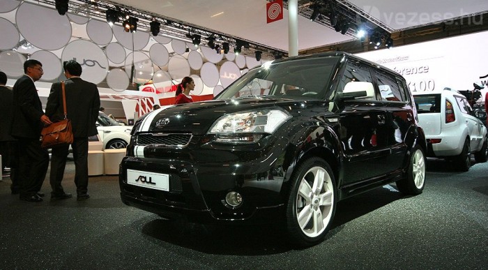 126 lóerős mindkét motor