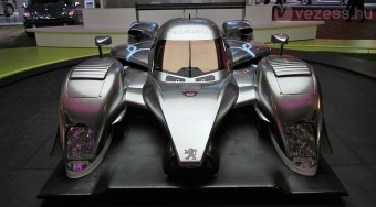 Szuper kocsik Párizsból