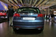 Családi kombik: Avensis, Insignia 46