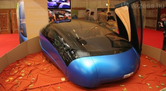 Magyar autó Párizsban