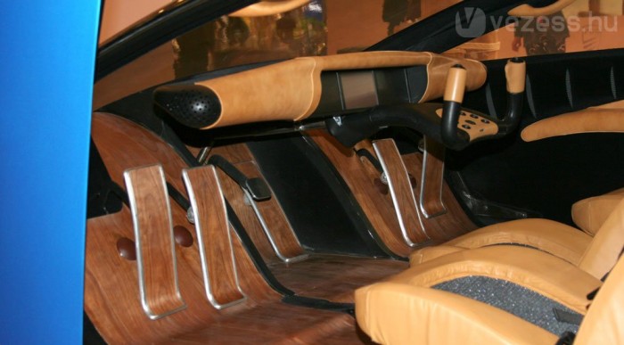 A pedálozás edzésnek is jó