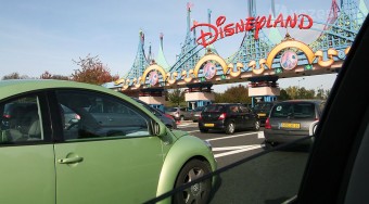 Párizs megért egy misét