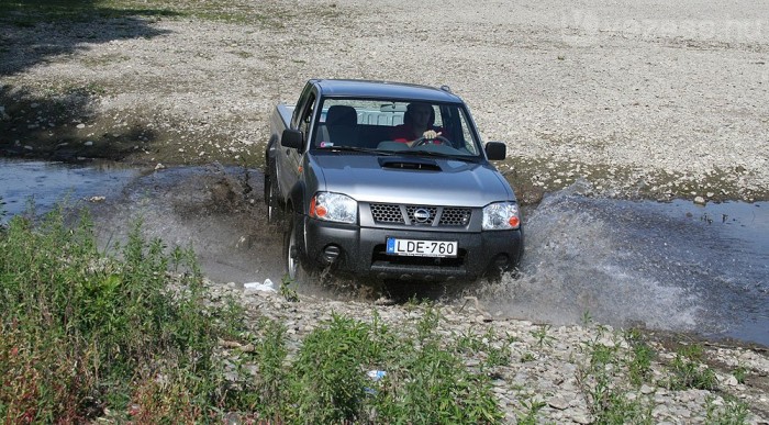 Gumicsizma és zöld üveges 10 | Vezess Gázolás