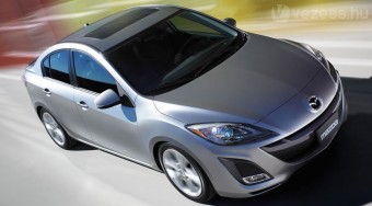 Itt az új Mazda3