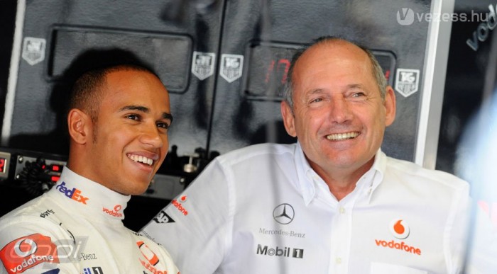 Hamilton nem bírt a Toyotával 6