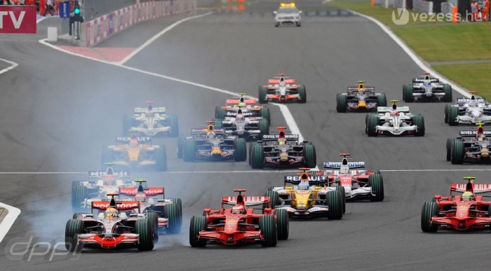 Hamilton erőszakos volt