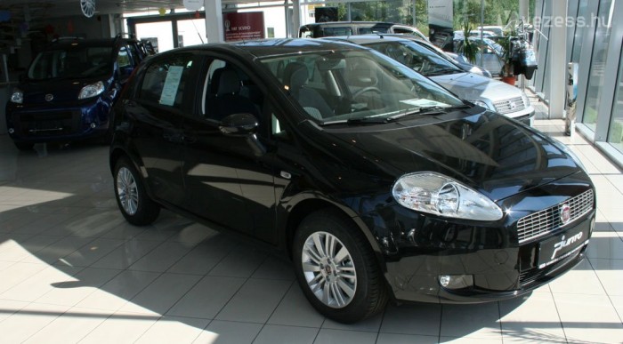 CHF-alapon működik az autóhitelezés