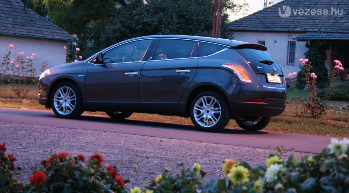 Extravagáns a formája