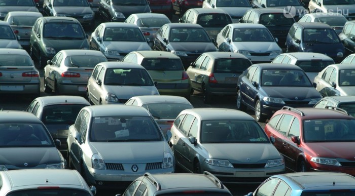 Nem veszik a francia autókat 8 | Vezess Rosszul indult a Mégane II és az előző Laguna