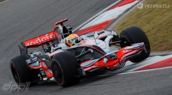 Hamiltonnal nem lehet bírni