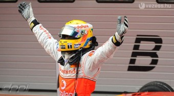 Hamilton győzött, Massa lemaradt