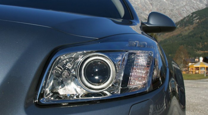 Insignia: Életet a fémnek 11 | Vezess Engem néz?