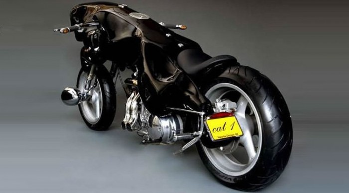 100 milliós Jaguar motor 5 | Vezess 100 milliós Jaguar motor 5