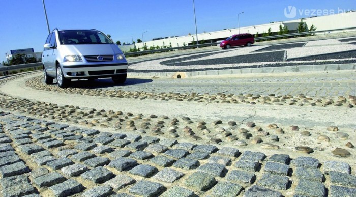 13 éves múlt a Sharan