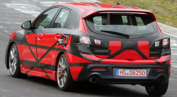 Sportmodell a Mazda3-ból 5