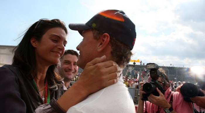 F1: Búcsú Coulthardtól 11 | Vezess Jegyesével, Karennel