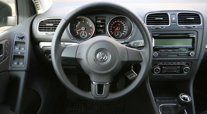 A Passat CC-hez hasonlít