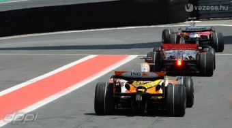 F1: Jönnek az olcsó motorok