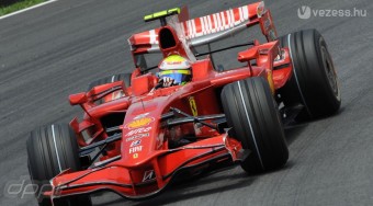 Massáé a pole, Hamilton negyedik!