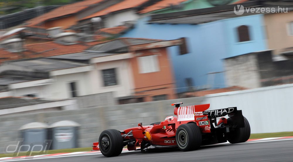 Raikkönen kettős győzelemmel zárná az évet