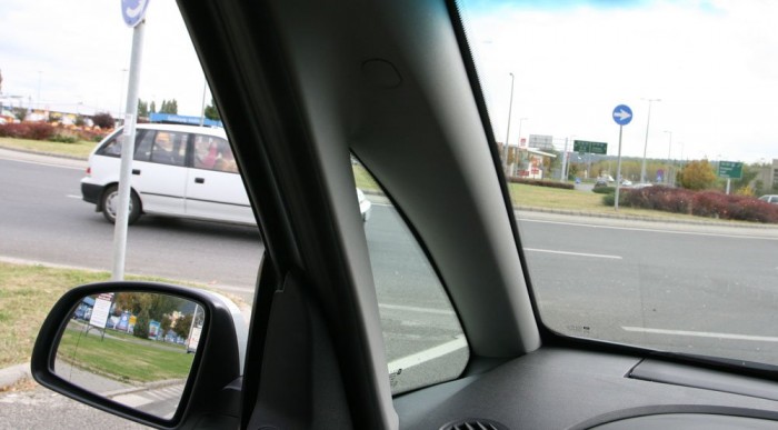 Opel Meriva: Vén és tapasztalt 8 | Vezess Zavaró a vastag A-oszlop