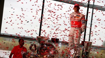 A királynő írt Hamiltonnak