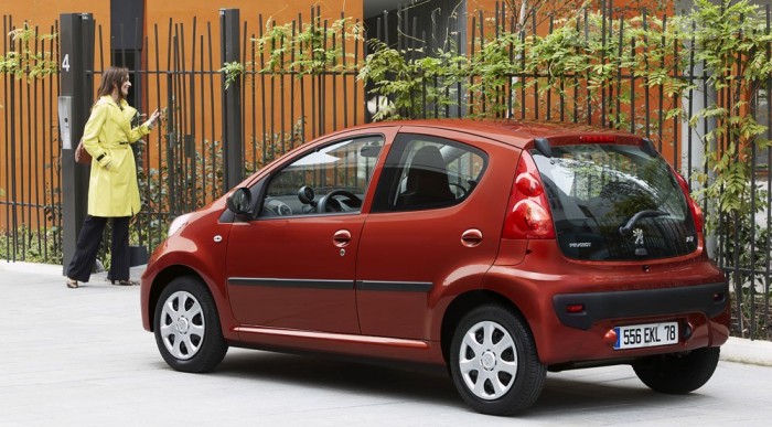 Frissebb Peugeot mini 6