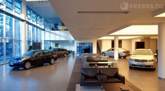 Opelt és Fiatot egy helyről