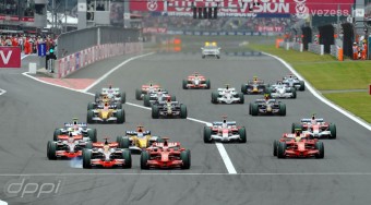 F1: Egyedül nem megy