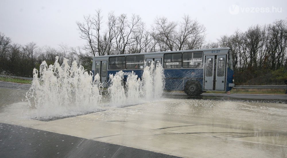 BKV buszok a versenypályán 11