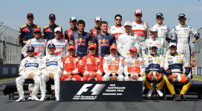 Button többet ér Räikkönennél is 4 | Vezess Nagylóvé társaság