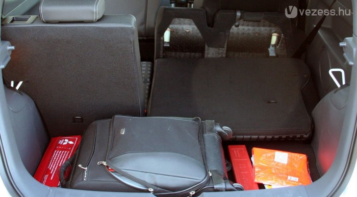 Új Colt: A Swift volna az etalon? 7 | Vezess Az ötajtósban nincs lépcső lehajtott támlával