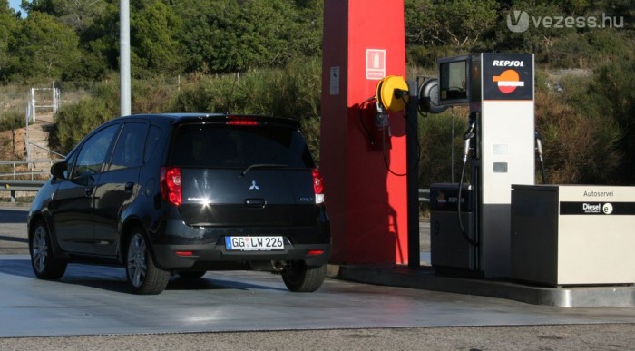 Új Colt: A Swift volna az etalon? 11 | Vezess Nem lesz dízelmotor a Coltban, mert nem éri meg átállítani az Euro 5-normára