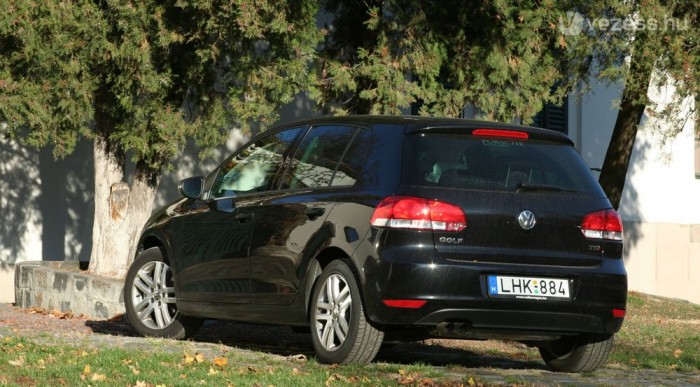 4,5 millióba kerül az ötajtós TSI