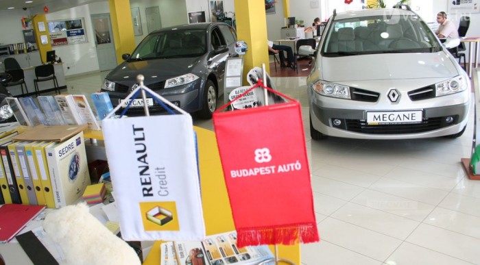 Most kell autót venni? 7 | Vezess Drága hitellel csak 2,6 millió a limuzin