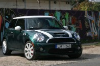 MINI JCW – Várakozáson felüli 25