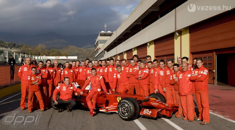 Valentino Rossi jó F1-pilóta lenne 8