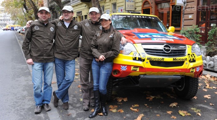 Szalay nőt is visz a Dakarra 4