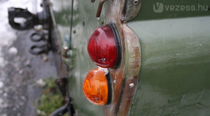 Vér, veríték, izzócsere 8 | Vezess Ez sem bonyolult