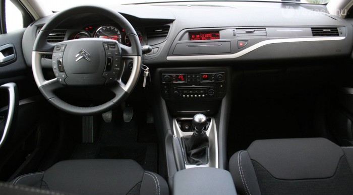 Stílusos és minőségi a belső tér