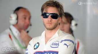 Heidfeld örök szerződést köt